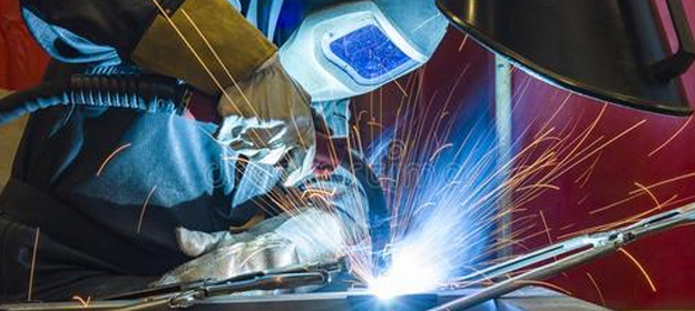 工業(yè)焊接機(jī)器人給行業(yè)帶來(lái)了哪些變化？快來(lái)看···