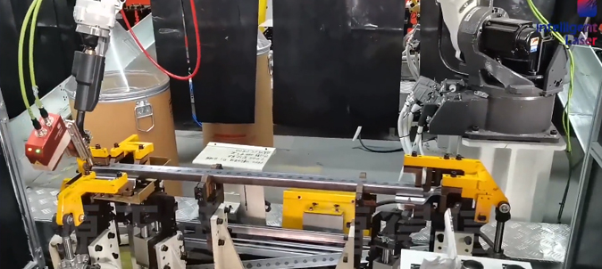 減少焊材損耗，提高智能水平，英萊焊縫跟蹤系統(tǒng)為汽車行業(yè)發(fā)展創(chuàng)造價值！