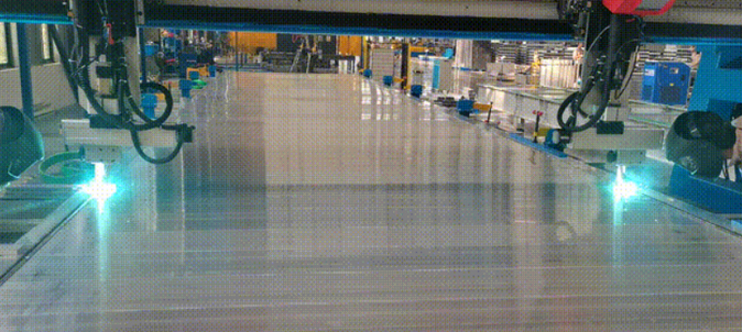 鋁合金集裝箱焊接新方案，英萊焊縫跟蹤系統(tǒng)助力企業(yè)智能生產(chǎn)！